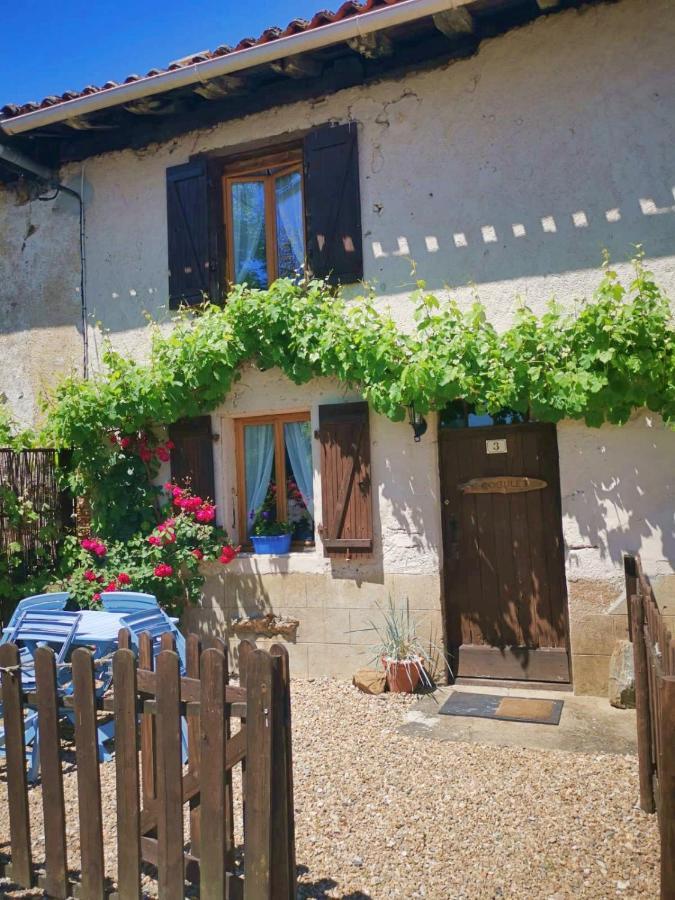 Les Verges Gites Exideuil-sur-Vienne 外观 照片