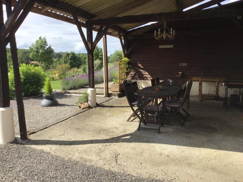 Les Verges Gites Exideuil-sur-Vienne 外观 照片