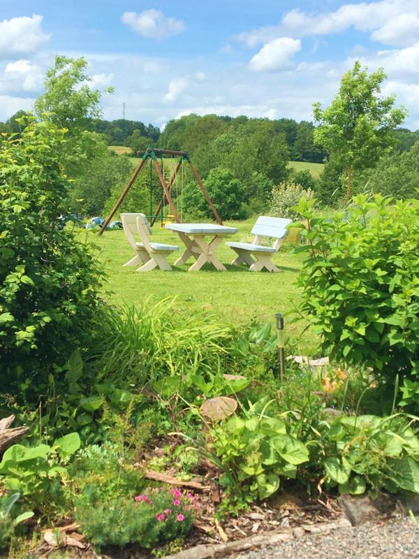 Les Verges Gites Exideuil-sur-Vienne 外观 照片